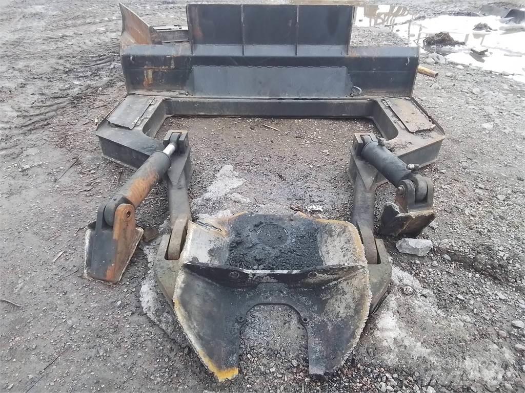 Komatsu 895 Redskap till skogsmaskiner