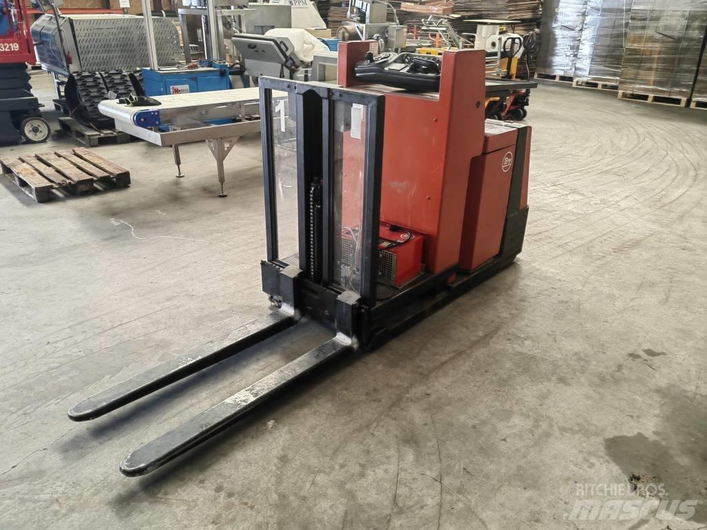 BT OS 1.0WL Plocktruck, mediumlyftande