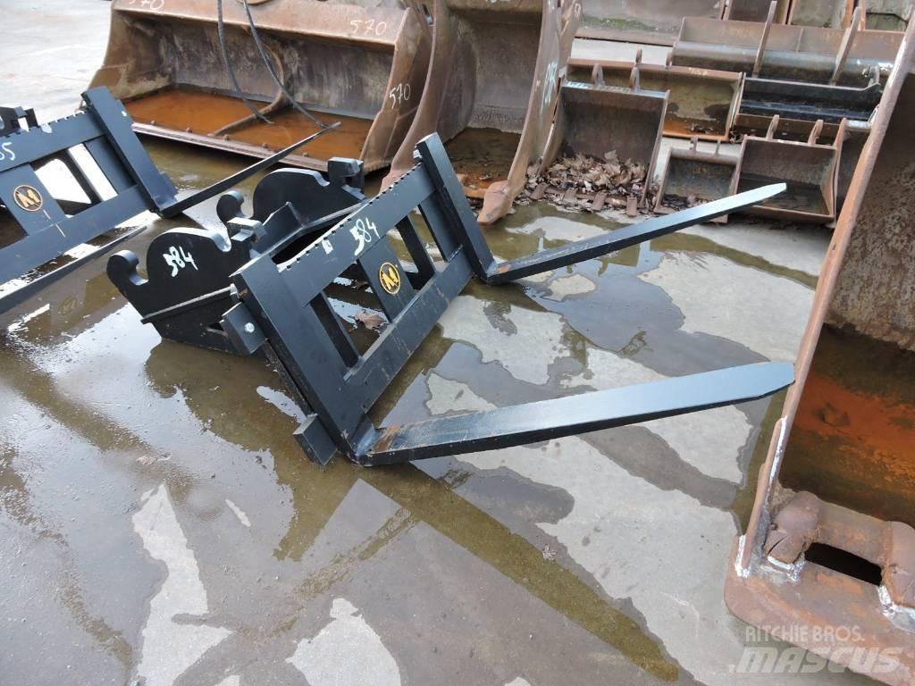  Palletvorken CW40 Allterrängkranar