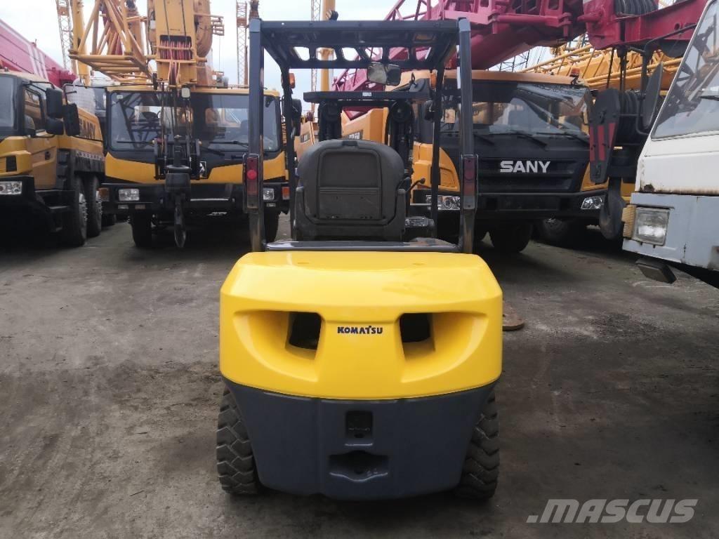 Komatsu 30 Dieselmotviktstruckar