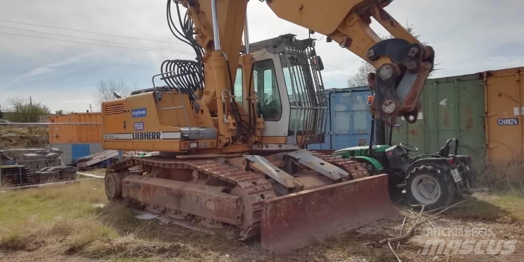 Liebherr R 932 T Specialgrävmaskiner