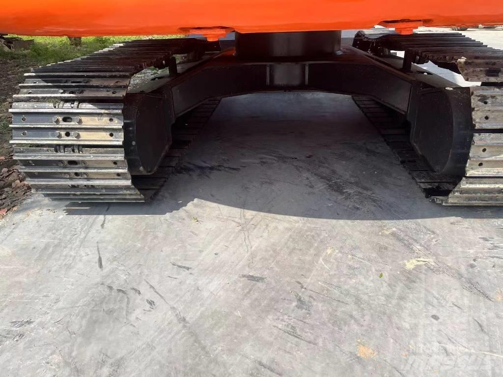 Hitachi ZX 70 Bandgrävare