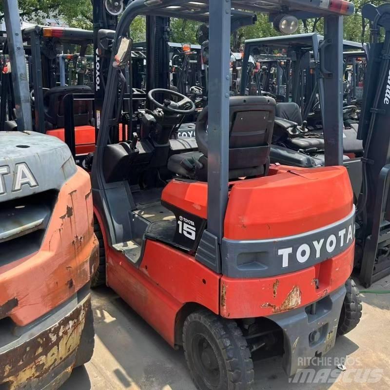 Toyota 15 Elmotviktstruckar