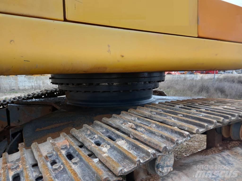 Komatsu PC450LC Bandgrävare