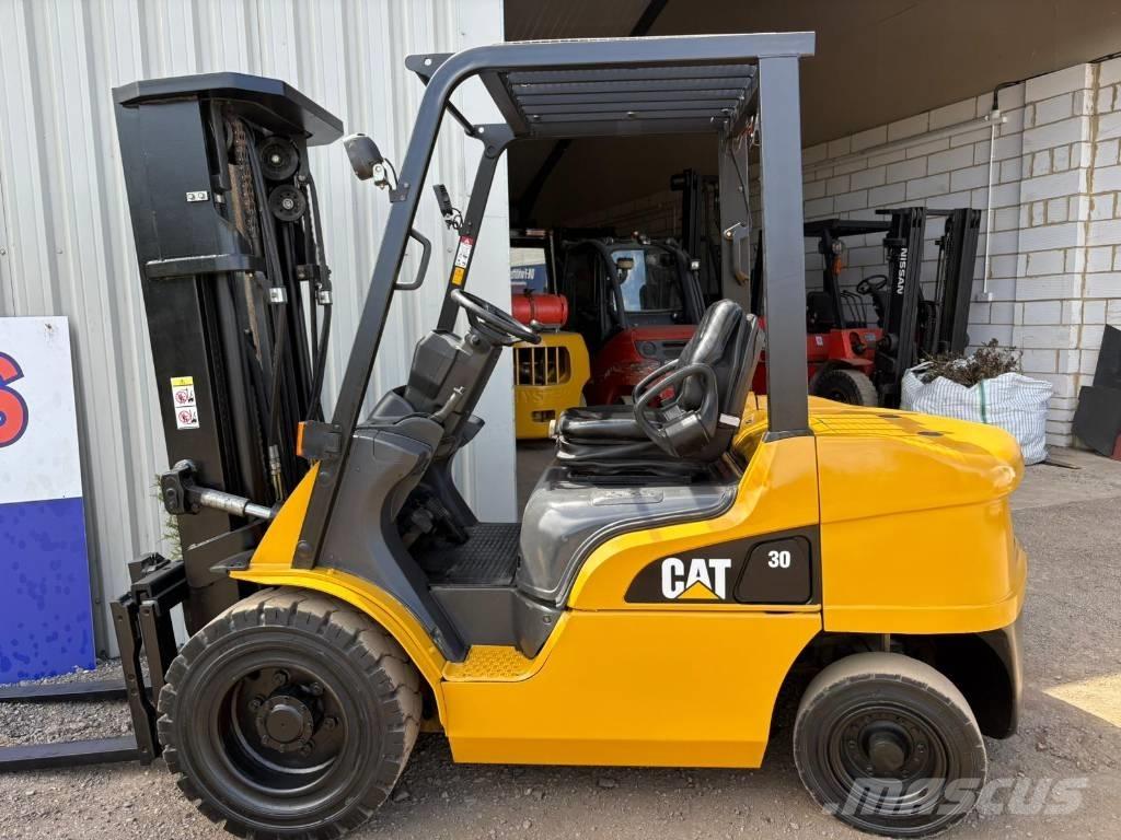 CAT DP30NT Dieselmotviktstruckar