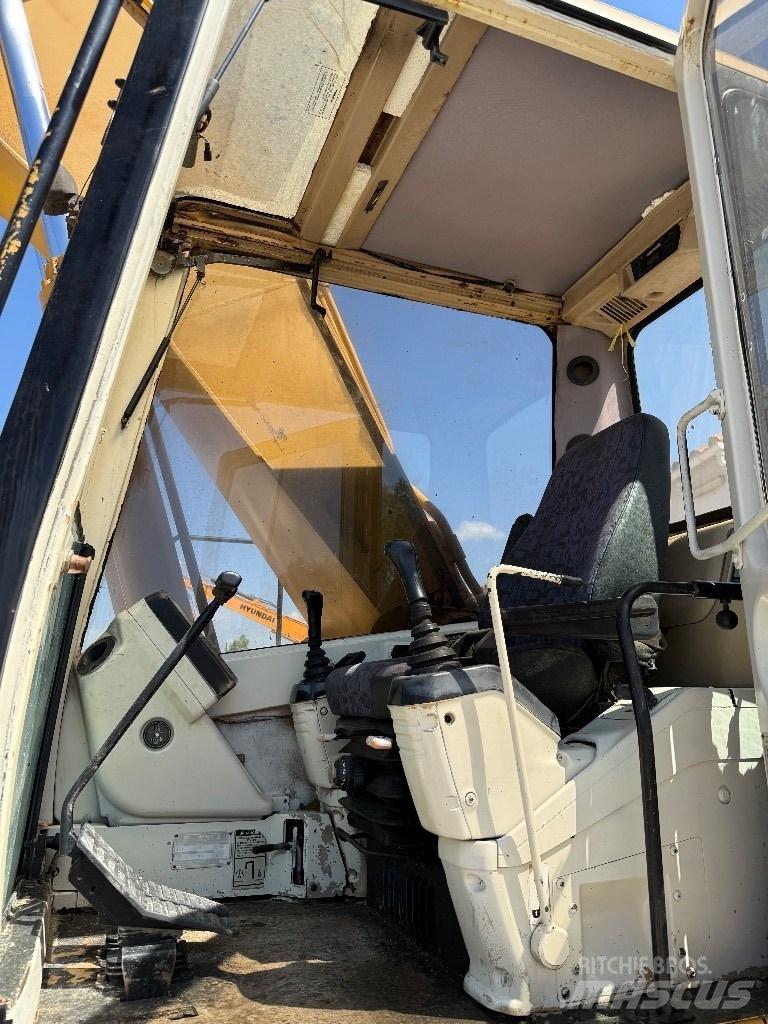 CAT 325 LN Bandgrävare