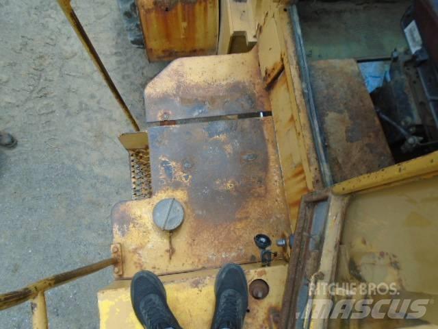 Clark 125 B Hjullastare