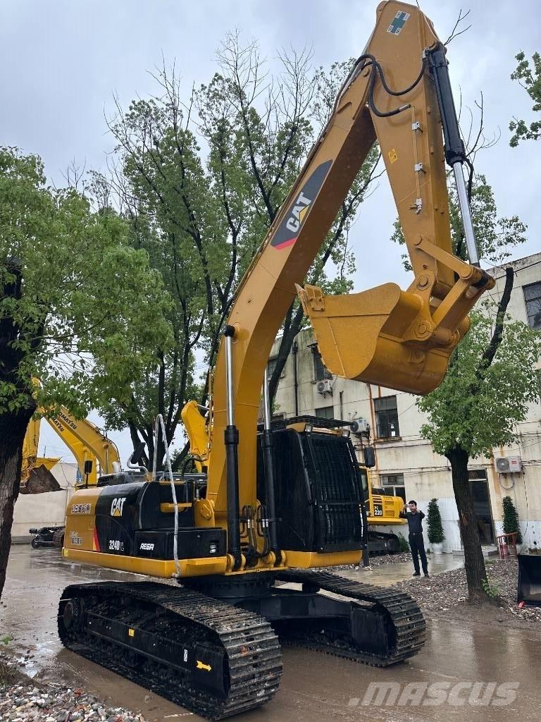 CAT 324 D Midigrävmaskiner 7t - 12t