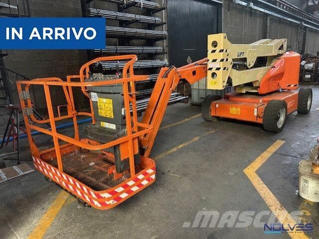 JLG E450AJ Bomliftar