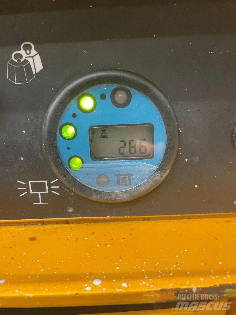 Haulotte Compact 8 Saxliftar