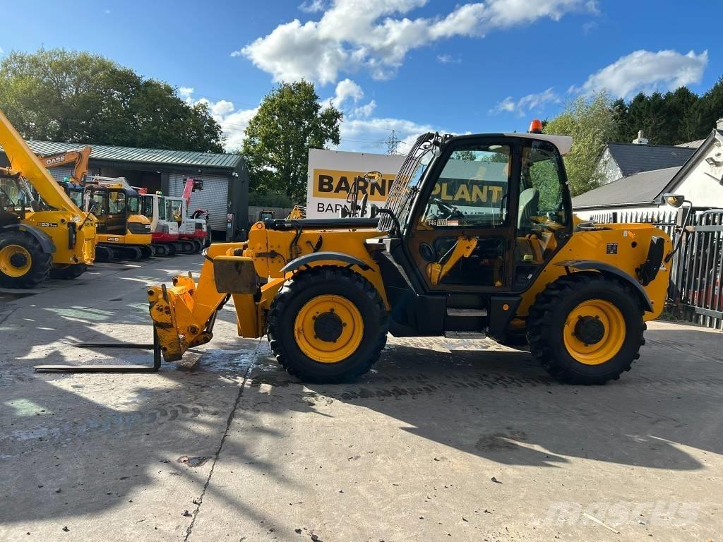 JCB 535-125 Hiviz Teleskoplastare