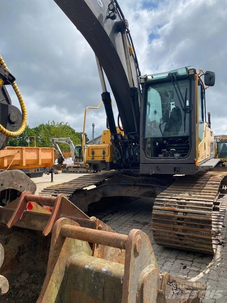 Volvo EC 220 D Bandgrävare