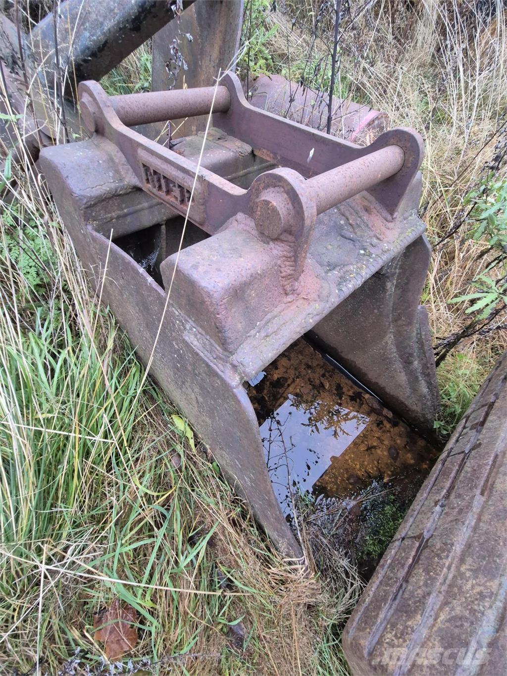 James 62C 4X4 Grävlastare