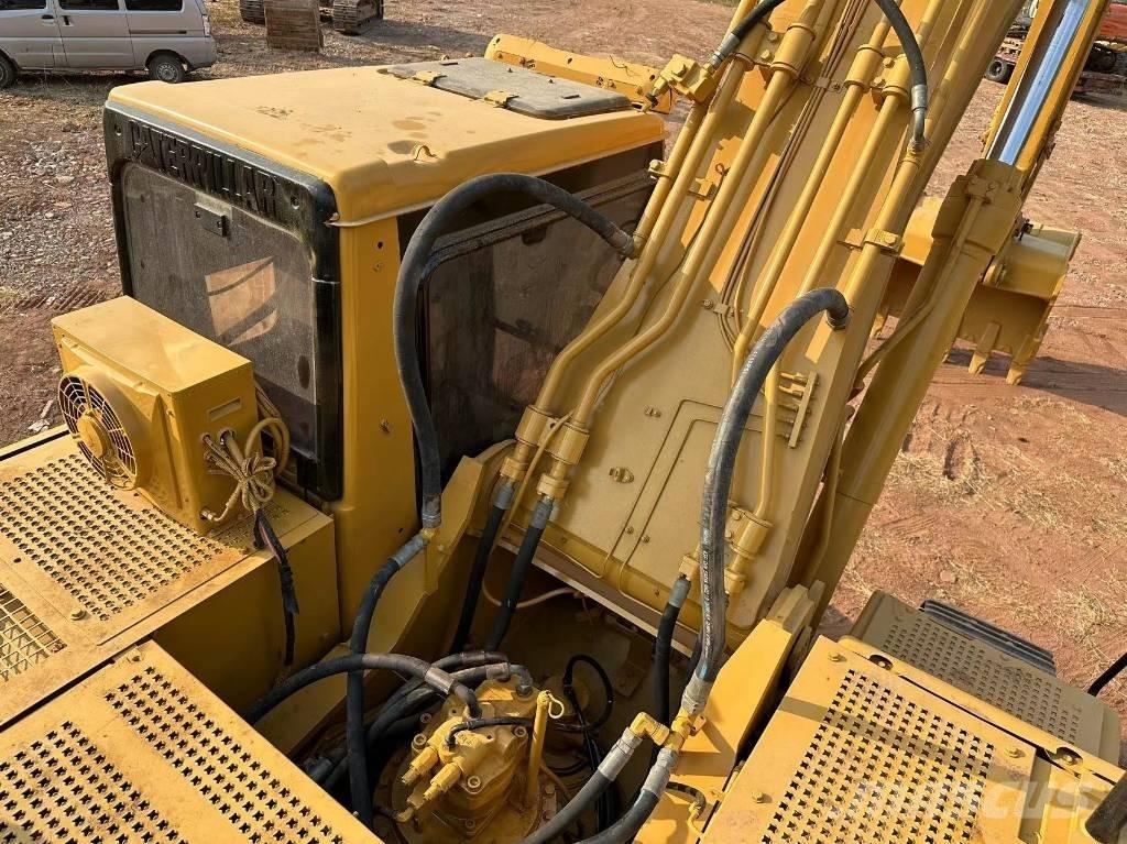 CAT 330B Bandgrävare