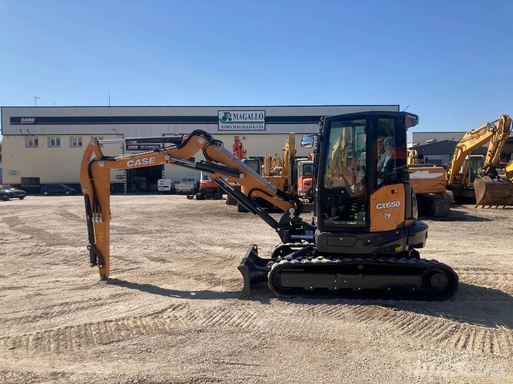 CASE CX65D Minigrävare < 7t