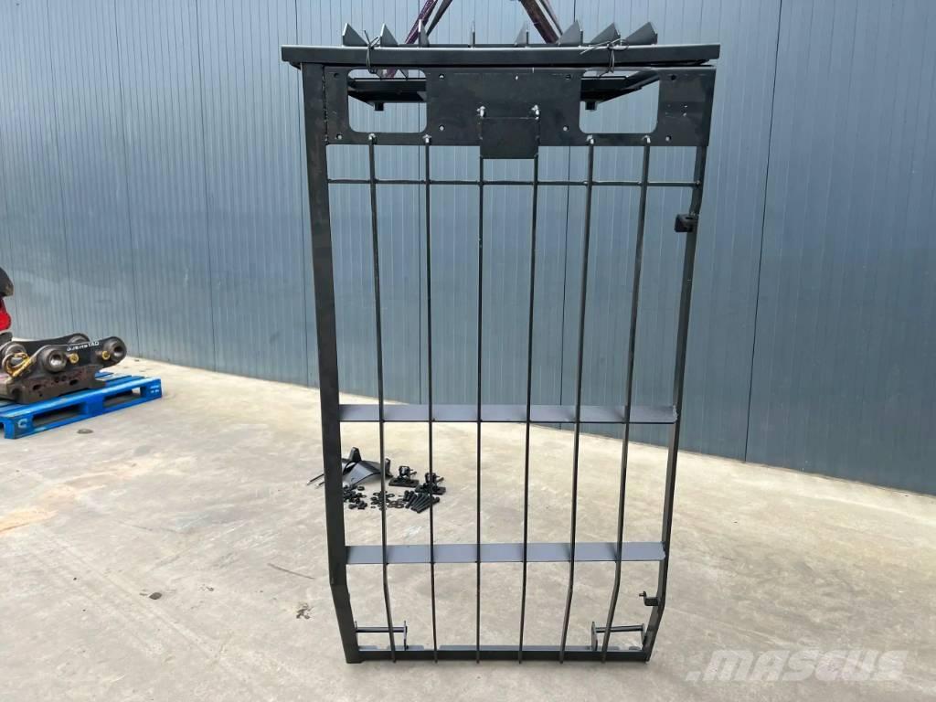 CAT 329D Guard Hytter och interiör