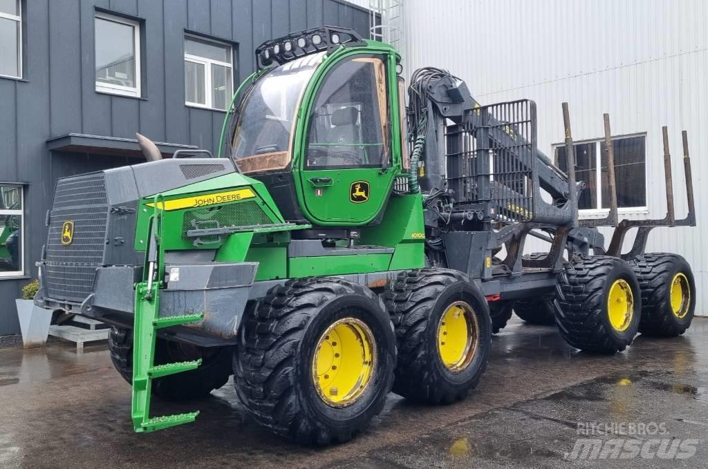 John Deere 1010 G Skotare