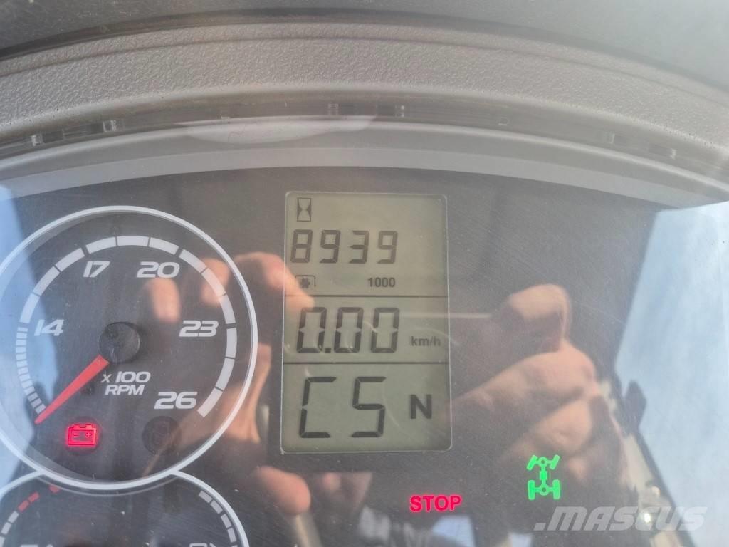 CLAAS Arion 610 Traktorer