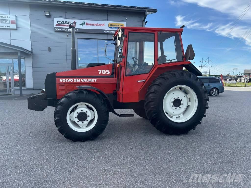 Valmet 705 Traktorer