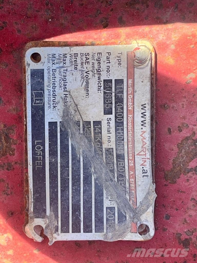 Takeuchi TB 295 W Hjulgrävare