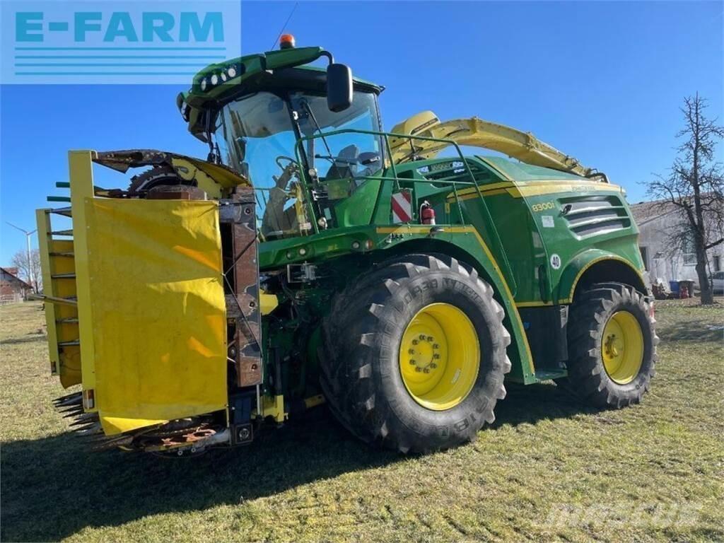 John Deere 8300 Självgående fälthackar