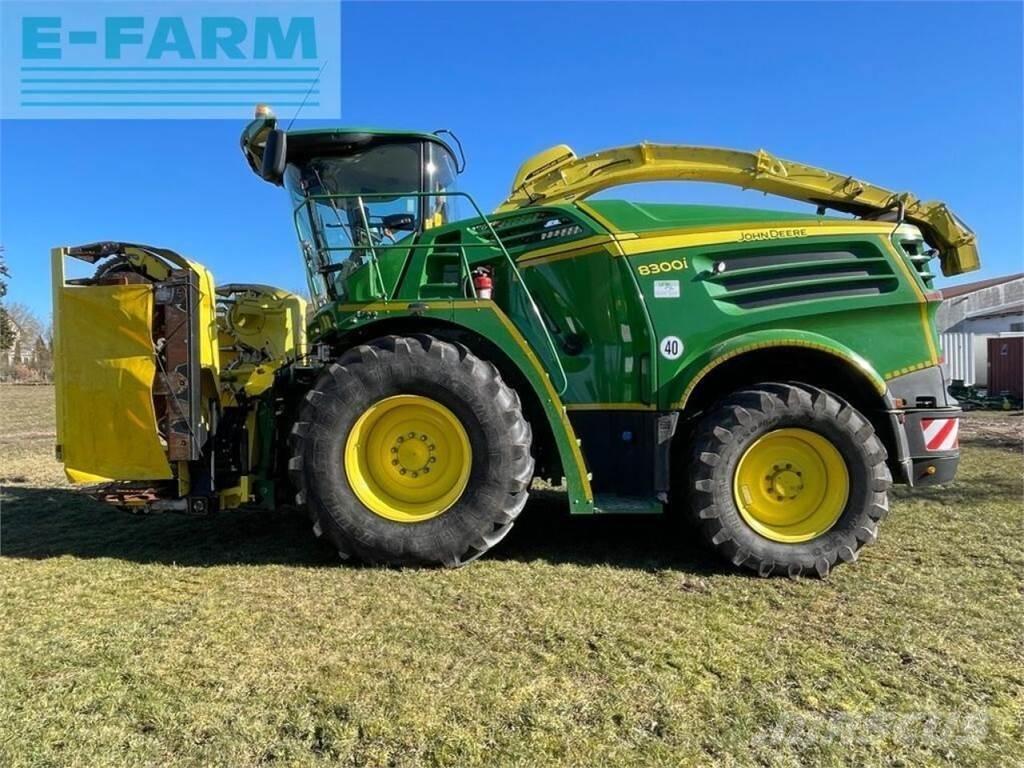 John Deere 8300 Självgående fälthackar