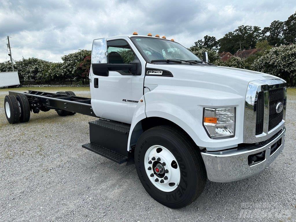Ford F-750 Chassier