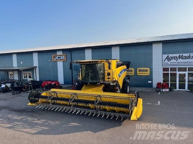 New Holland CX8.70 Skördetröskor