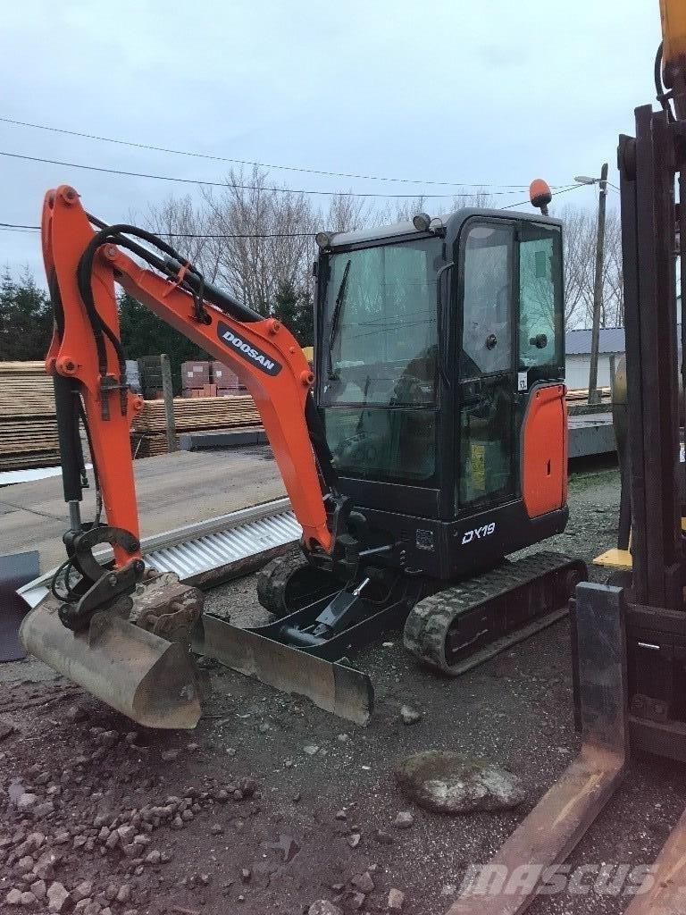 Doosan DX 19 Minigrävare < 7t