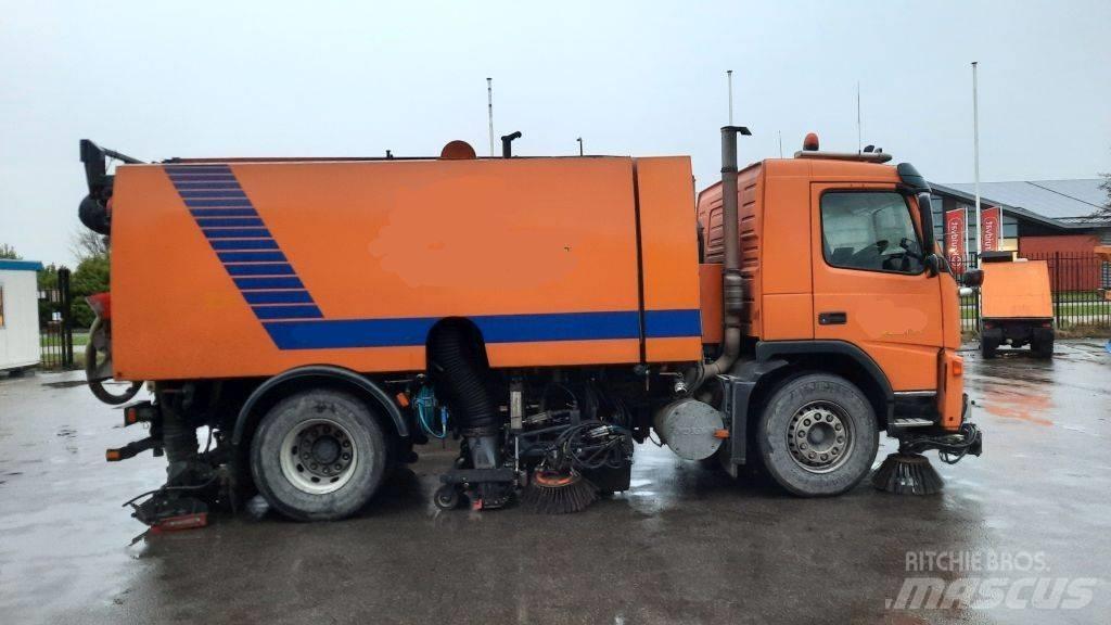 Volvo FM9 + Beam CX800 Sopmaskiner