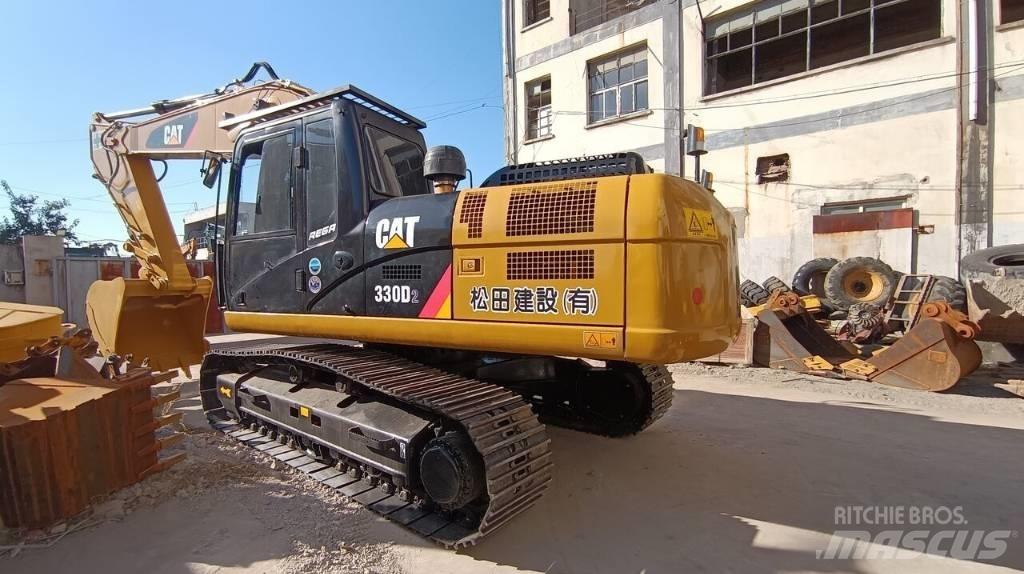 CAT 330 D2 Bandgrävare