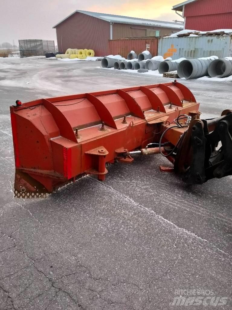  Lucksta 360 Snöblad och plogar
