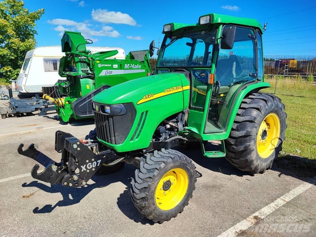 John Deere 4520 Kompakttraktorer
