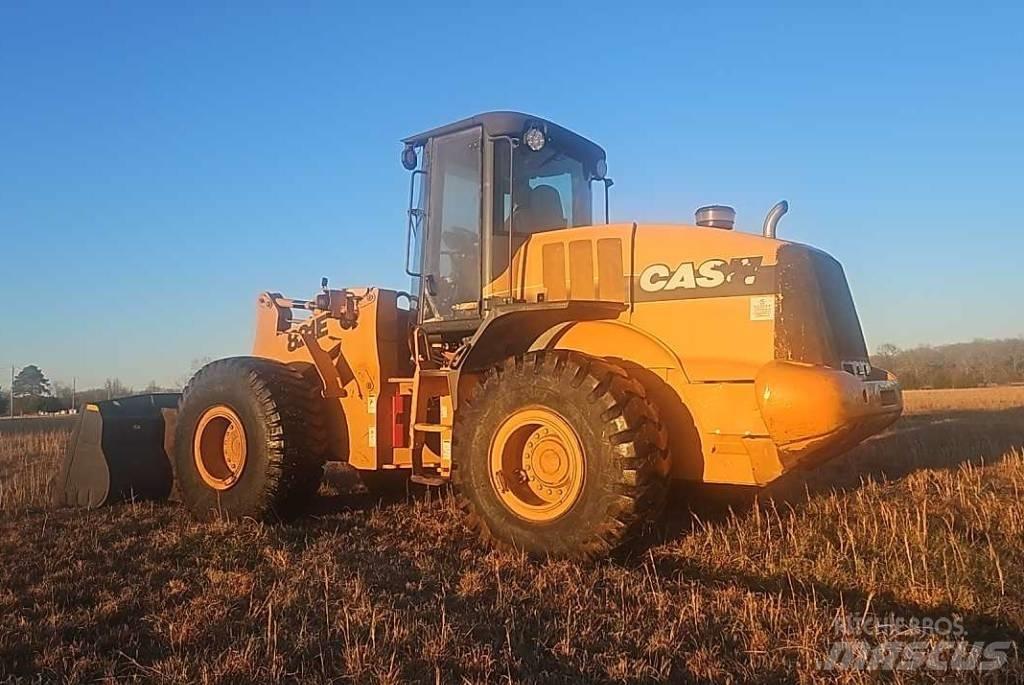 CASE 821 E Hjullastare