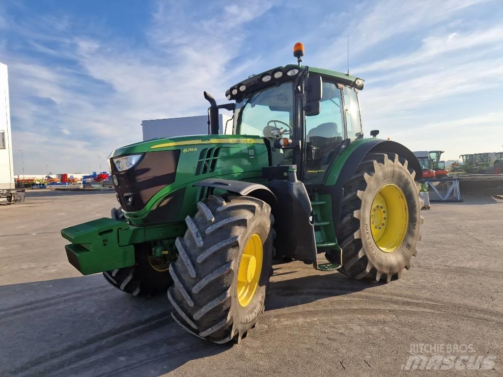 John Deere 6215 R Traktorer