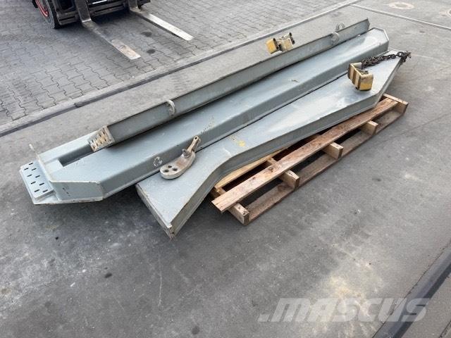 CAT 740 TAILGATE Midjestyrd dumper