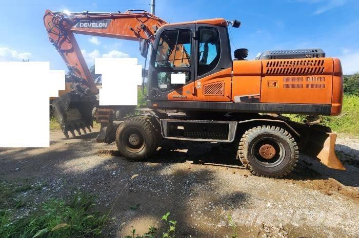 Doosan DX 210 W Hjulgrävare