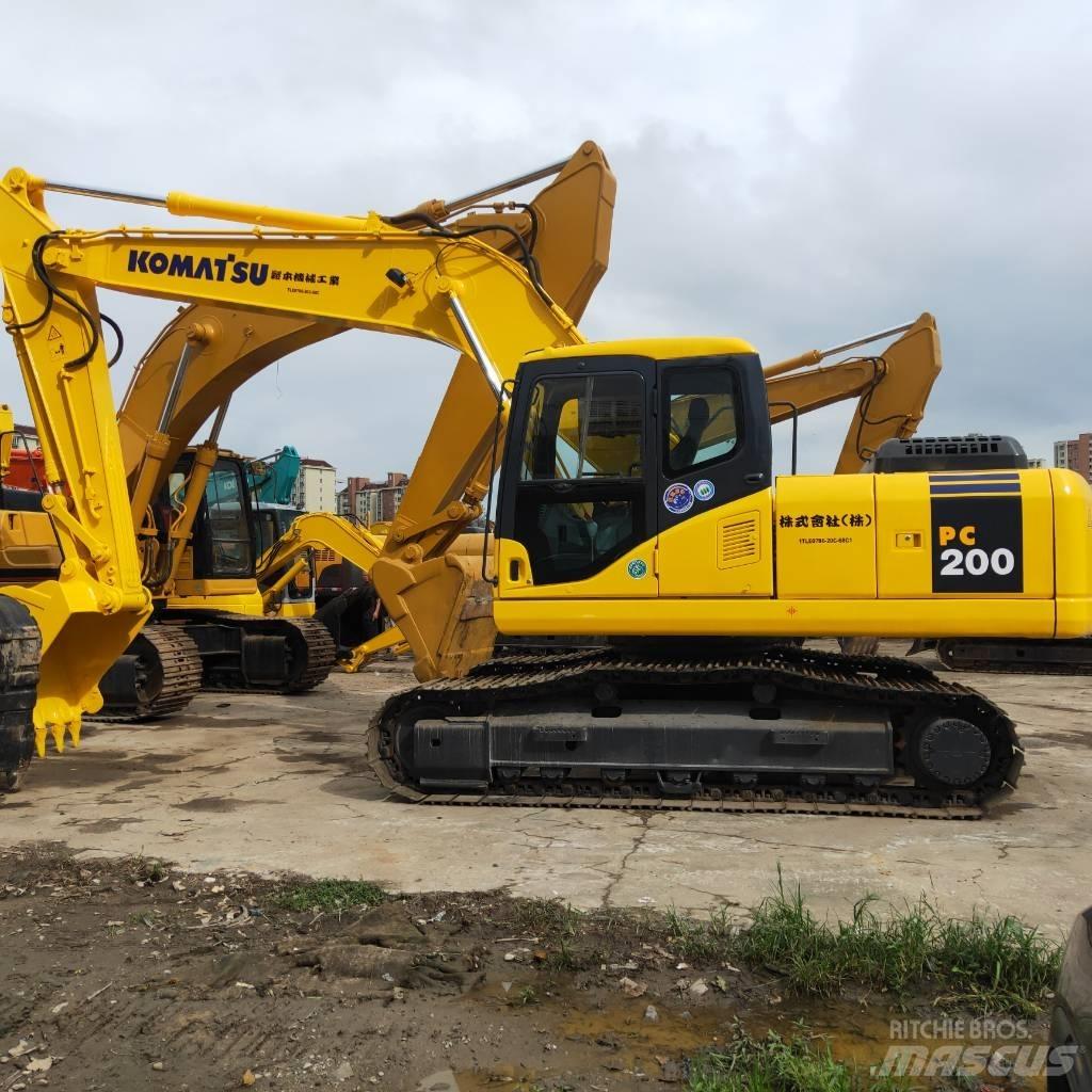 Komatsu PC200-7 Bandgrävare