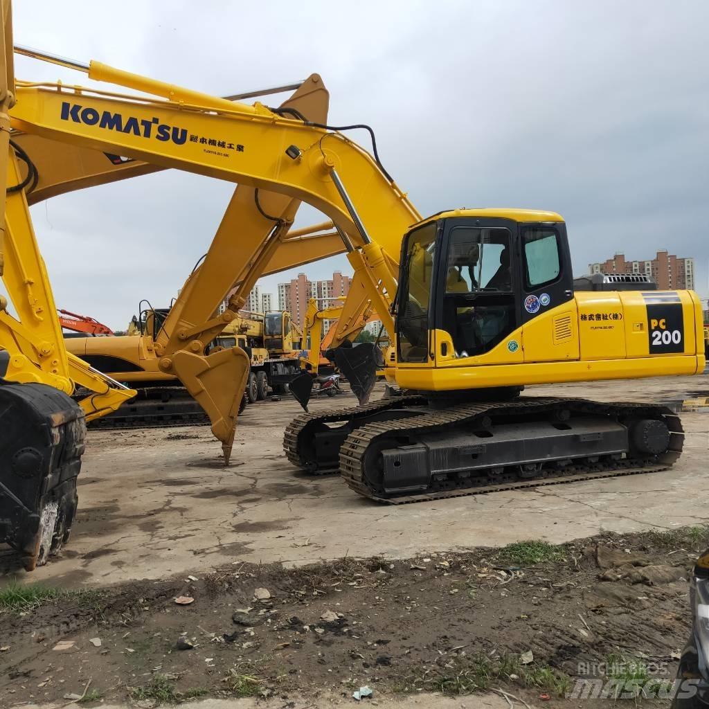 Komatsu PC200-7 Bandgrävare