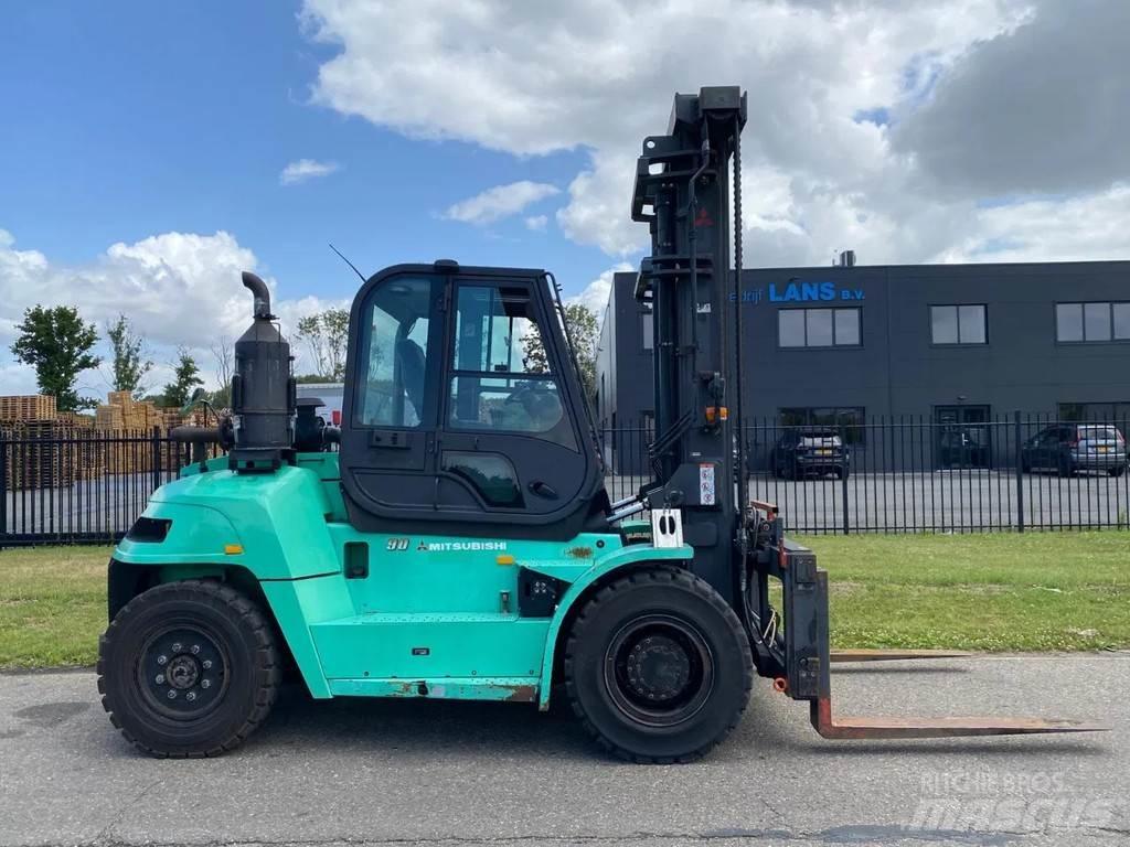 Mitsubishi FD90N Dieselmotviktstruckar