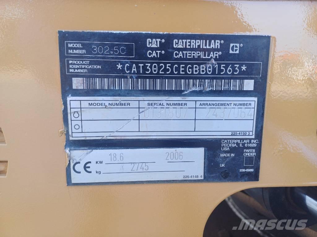CAT 302.5 Minigrävare < 7t