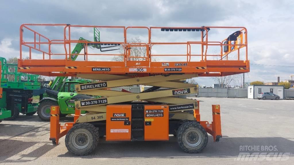 JLG 330 LRT Saxliftar