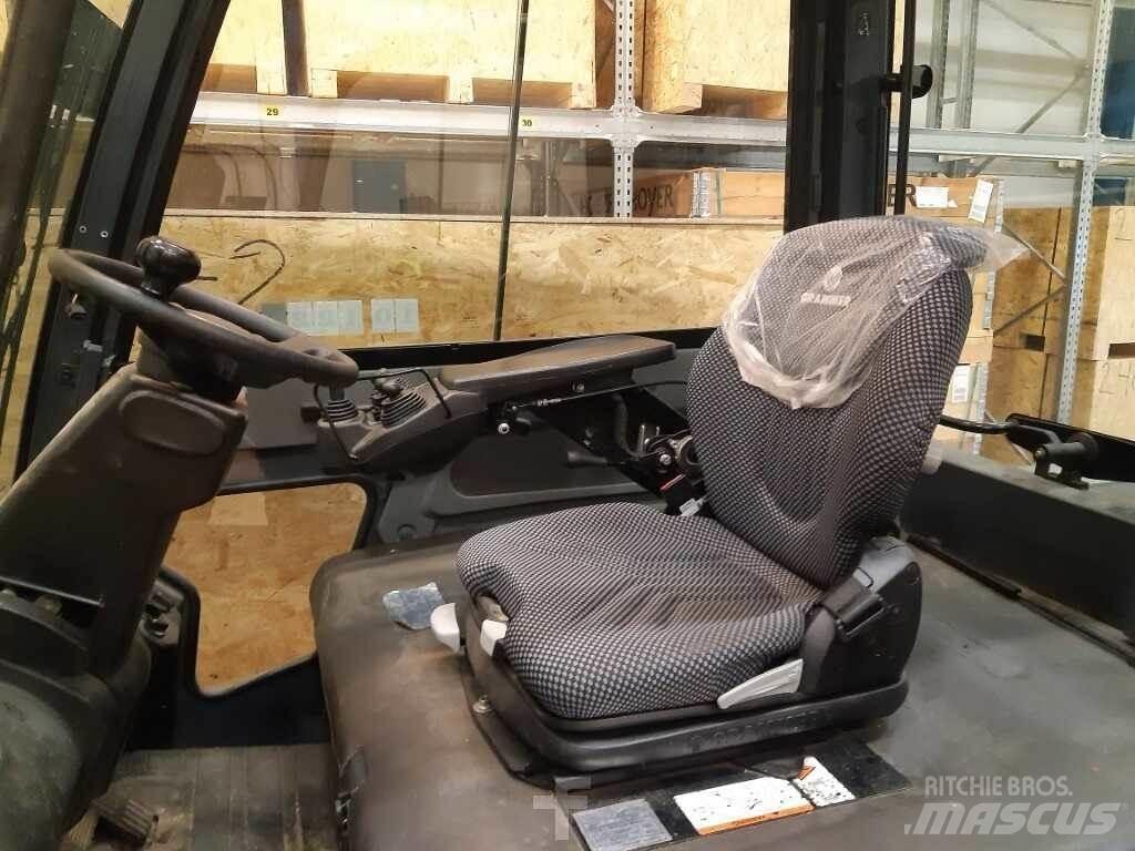 Toyota 8FBMT30 Elmotviktstruckar