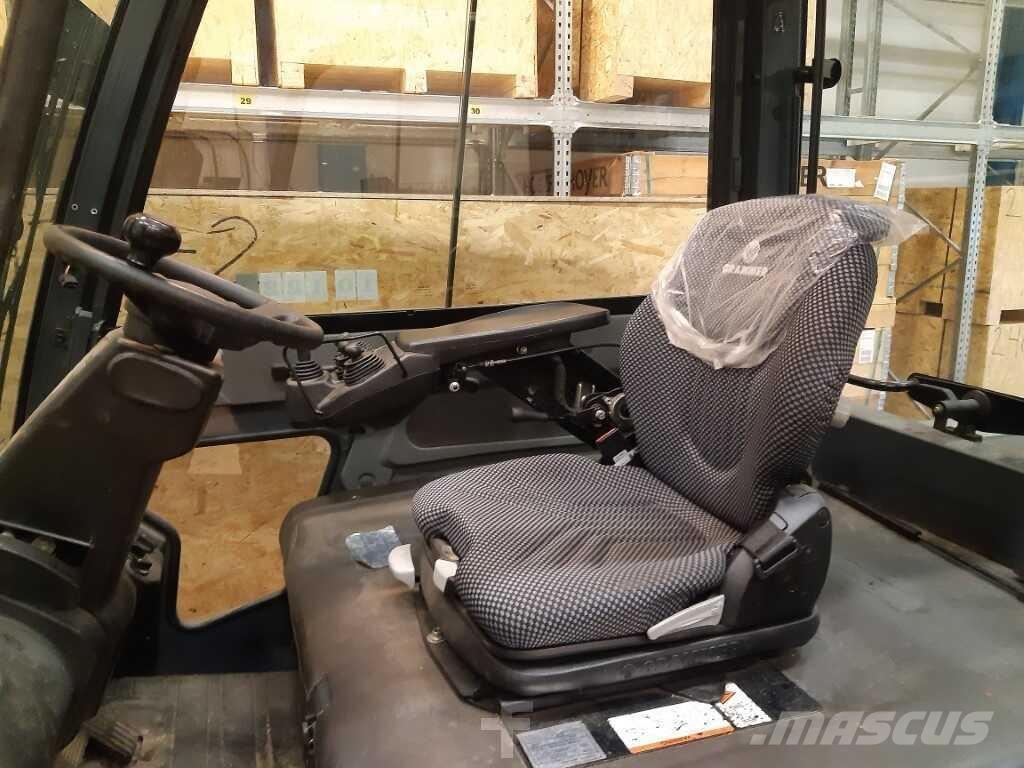 Toyota 8FBMT30 Elmotviktstruckar