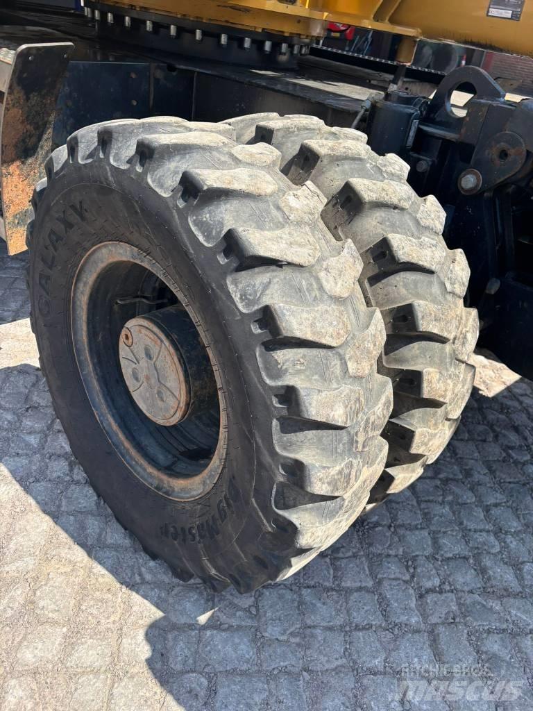 CAT M 313 D Hjulgrävare
