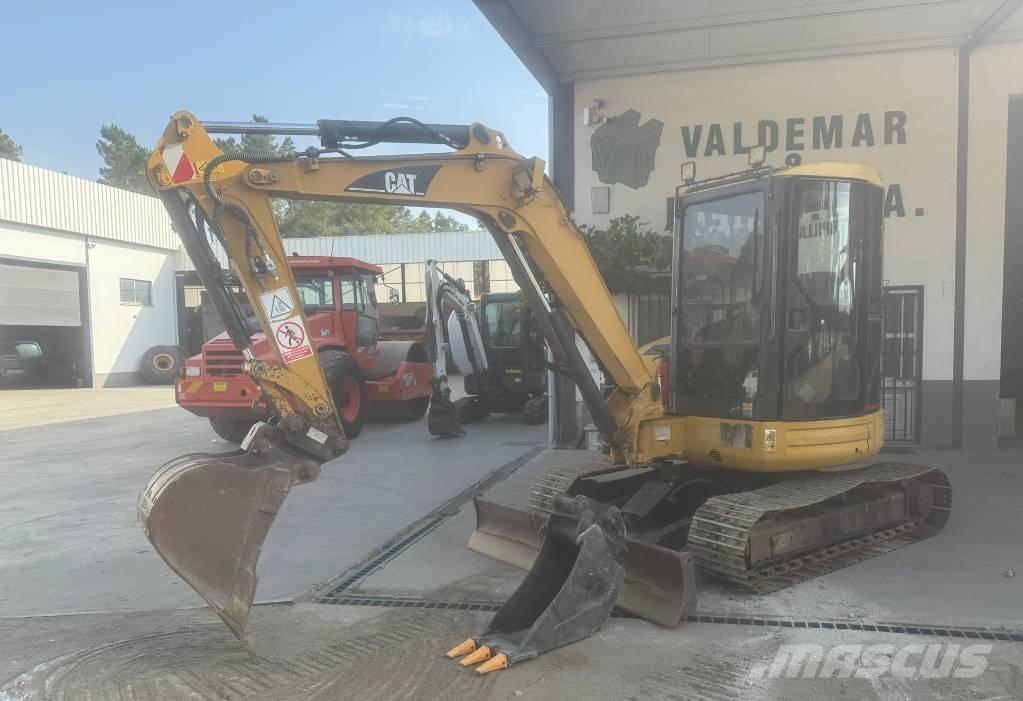 CAT 304 CR Minigrävare < 7t