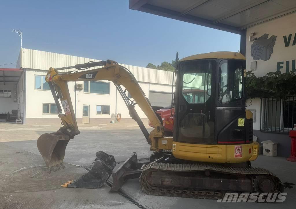 CAT 304 CR Minigrävare < 7t