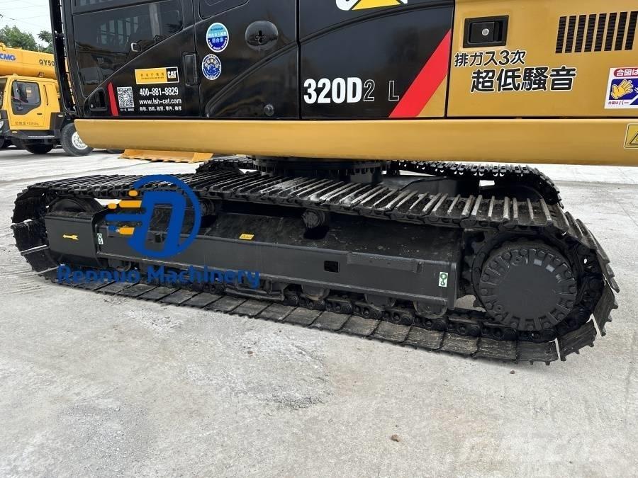 CAT 320 D2L Bandgrävare