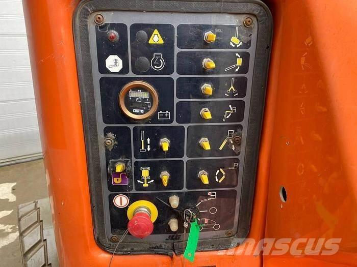 JLG E400AJP Bomliftar