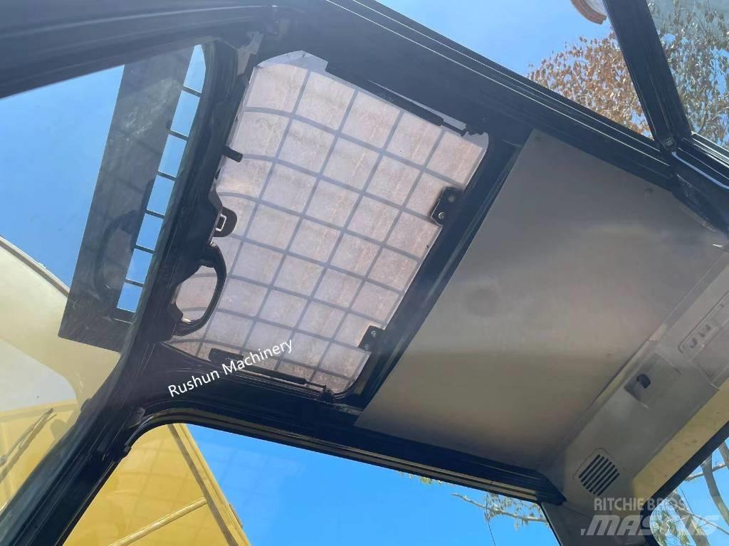CAT 320D2 Bandgrävare